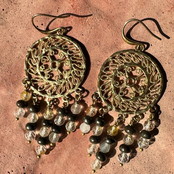 Handmade gemstone filagree earrings. - Picture 6 of 8